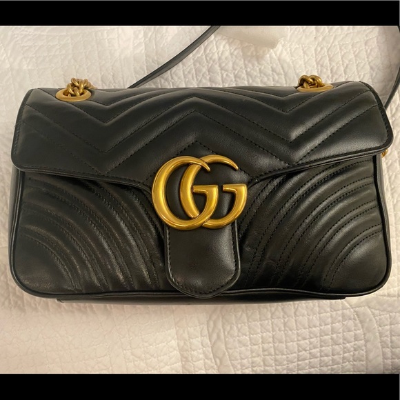 Gucci Marmont Shoulder Bag - Picture 8 of 13